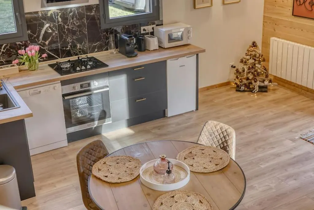 Chalet Louis Situe 25 Km Chamonix سا جيرفي لي با